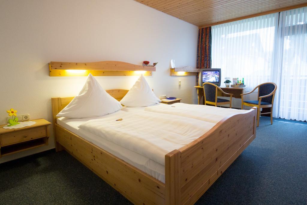 Hotel Am Lingelbach Knüllwald Szoba fotó